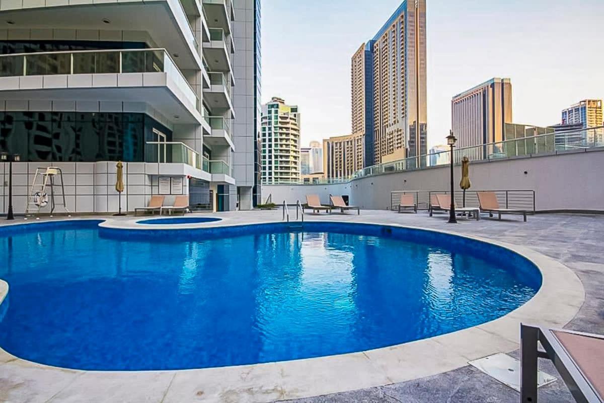 Frank Porter - Continental Tower Dubai Esterno foto
